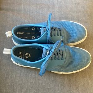 True Link Swear men’s golf shoes
